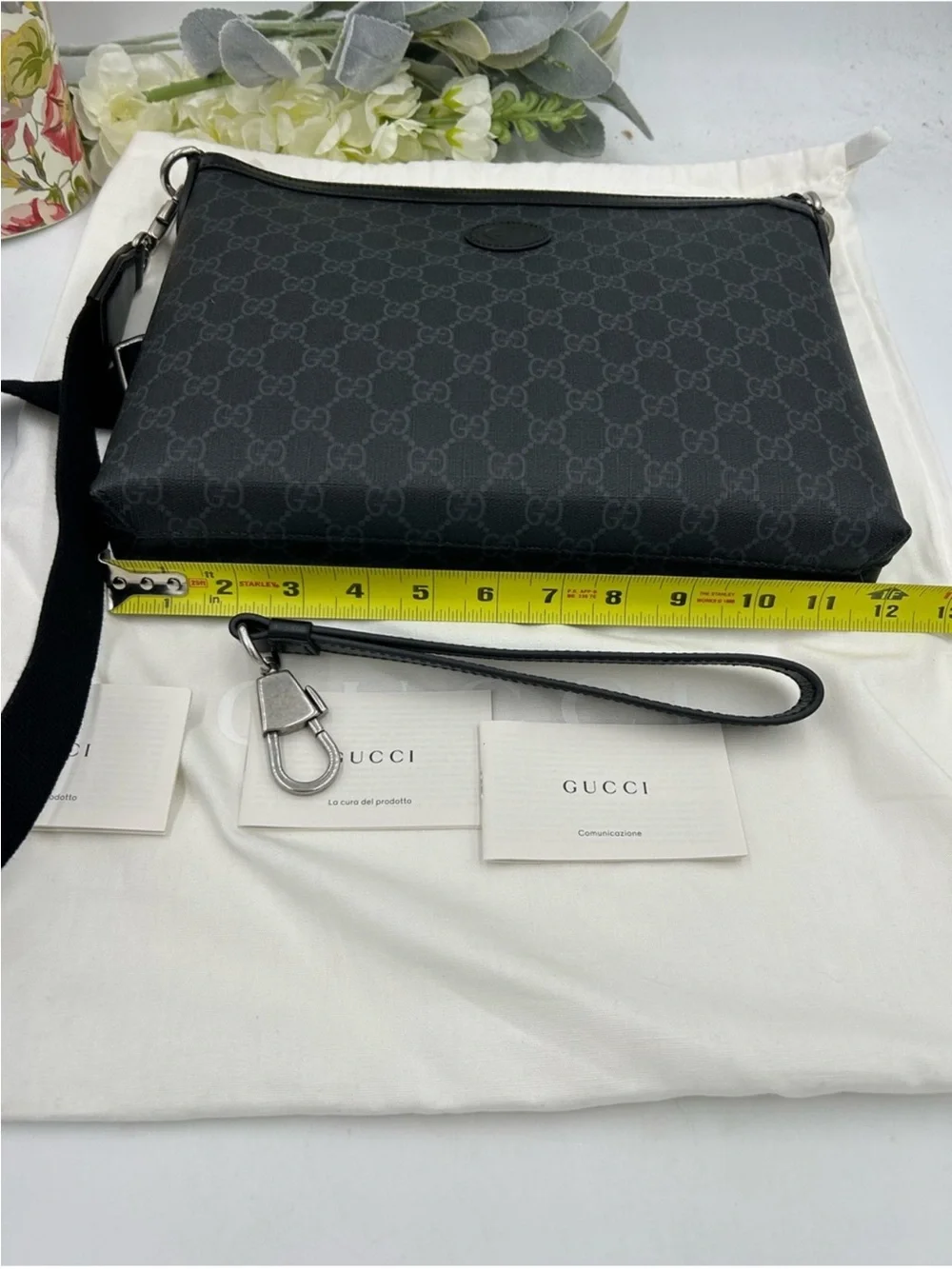Gucci classic messenger